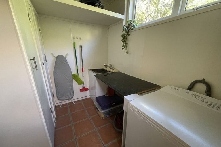 Photo of property in 12 Elmslie Road, Pinehaven, Upper Hutt, 5019