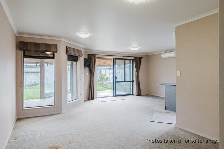 Photo of property in 17 Brooklyn Heights Drive, Kelvin Grove, Palmerston North, 4414