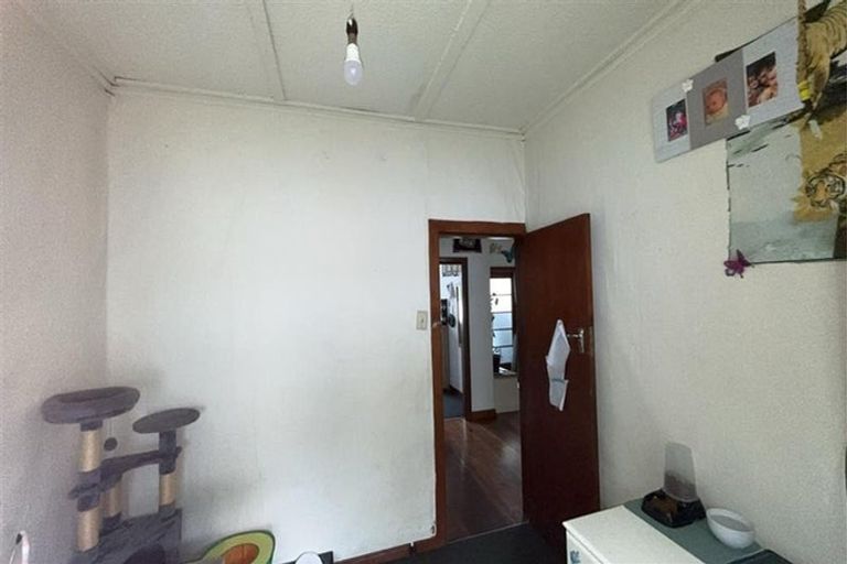 Photo of property in 113 Mangorei Road, Merrilands, New Plymouth, 4312