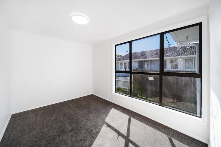 Photo of property in 54 Valiant Street, Mangere, Auckland, 2022