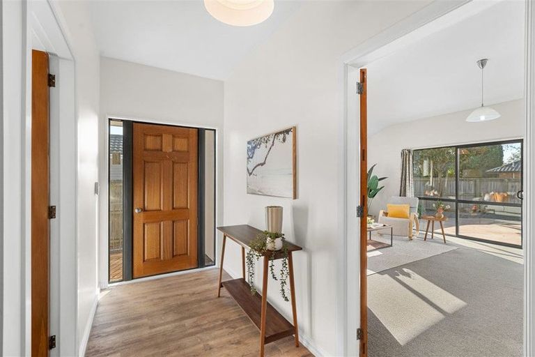 Photo of property in 90 Condell Avenue, Papanui, Christchurch, 8053