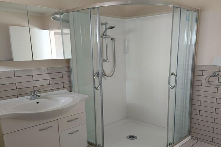 Photo of property in 2/26 Tower Street, Hornby, Christchurch, 8042