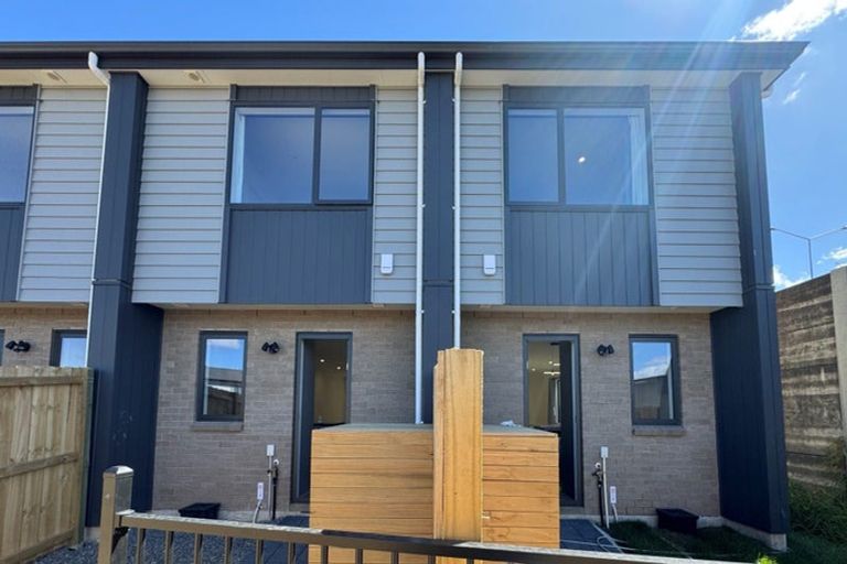 Photo of property in 50f Greenmeadows Avenue, Manurewa East, Auckland, 2102