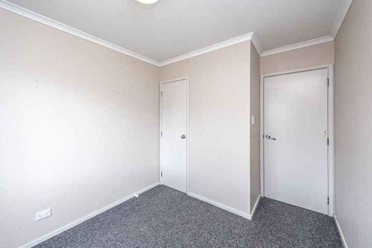 Photo of property in 17 Waitai Street, Castlecliff, Whanganui, 4501