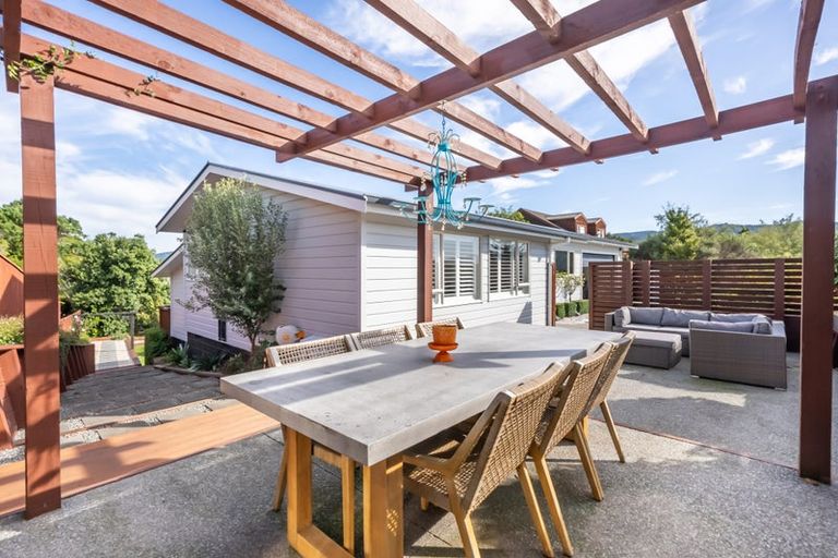 Photo of property in 10 Seymour Grove, Kingsley Heights, Upper Hutt, 5018