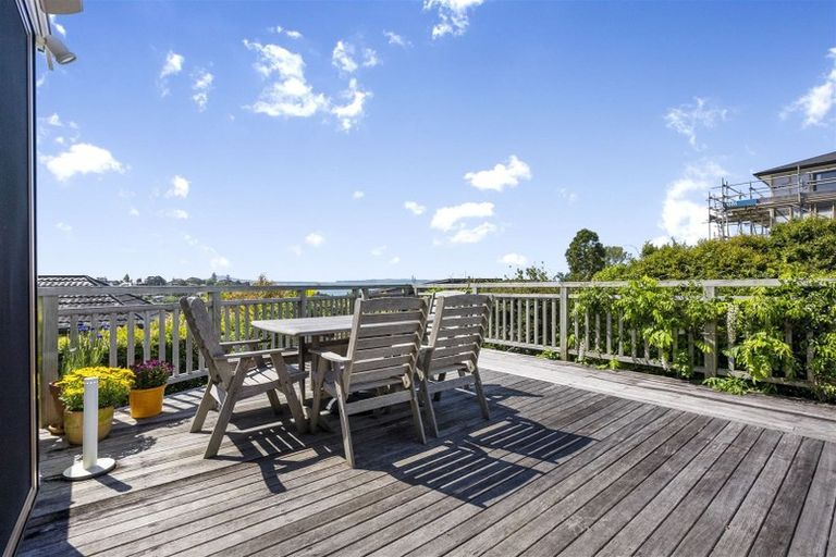 Photo of property in 100a Mellons Bay Road, Mellons Bay, Auckland, 2014