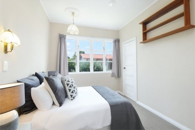 Photo of property in 2/10 Hillier Place, Spreydon, Christchurch, 8024