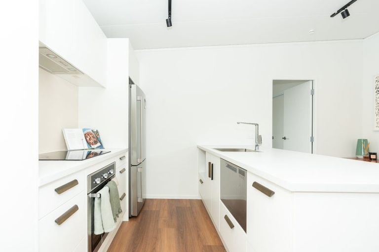 Photo of property in 59 Sandwich Road, St Andrews, Hamilton, 3200