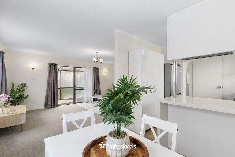 Photo of property in 52 Sladden Street, Naenae, Lower Hutt, 5011