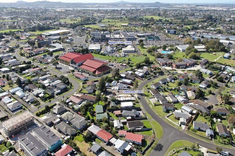 Photo of property in 12a Windrush Close, Mangere, Auckland, 2022