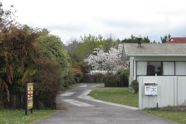 Photo of property in 28a Willow Avenue, Hannahs Bay, Rotorua, 3010