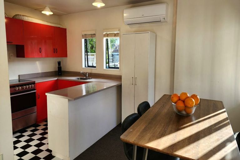 Photo of property in 3/74 Waiwhetu Road, Waiwhetu, Lower Hutt, 5010