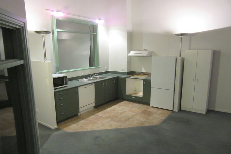 Photo of property in Vicino Apartments, 16/33 Taranaki Street, Te Aro, Wellington, 6011