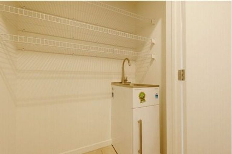 Photo of property in 205/212 Willis Street, Te Aro, Wellington, 6011