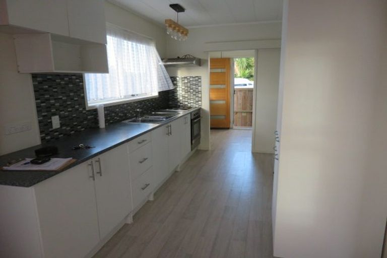 Photo of property in 4 Carbery Place, Manurewa, Auckland, 2102