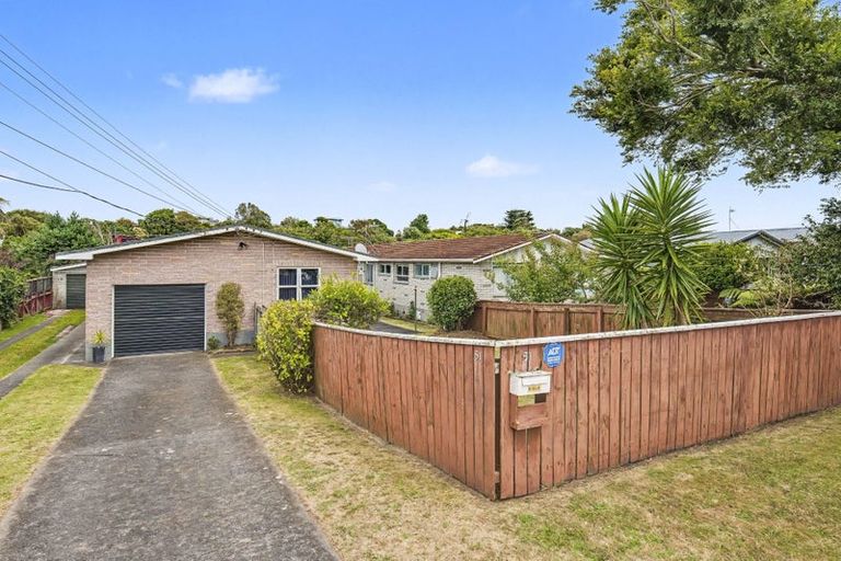 Photo of property in 51 Alexander Road, Raumati Beach, Paraparaumu, 5032