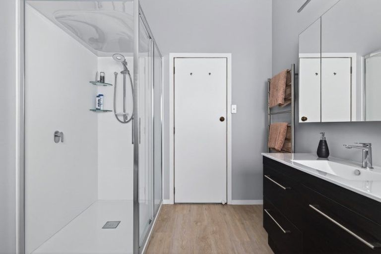 Photo of property in 44 Chelwood Street, Takaro, Palmerston North, 4412