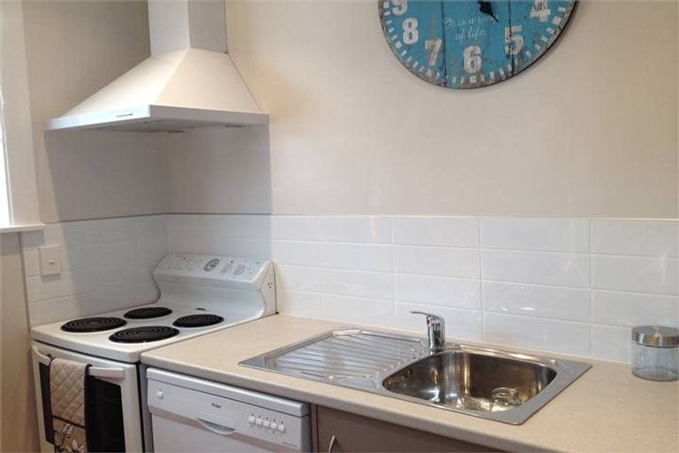 Photo of property in 8 Trevor Terrace, Newtown, Wellington, 6021