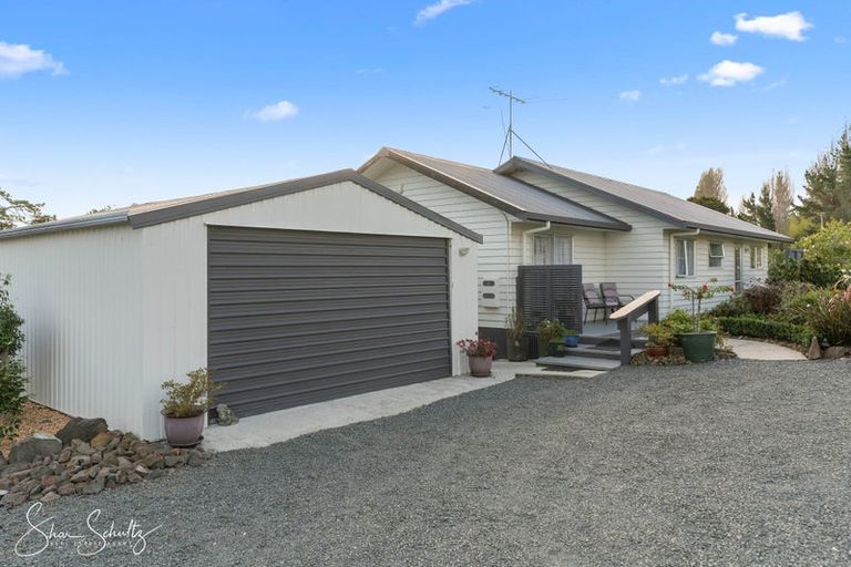 Photo of property in 86 Matakohe Wharf Road, Matakohe, 0593