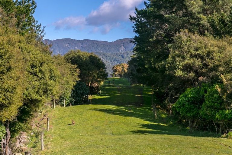 Photo of property in 2943a Western Lake Road, Western Lake, Featherston, 5773