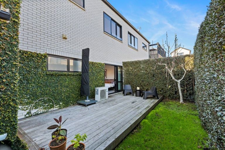 Photo of property in 35 Kerewhenua Crescent, Hobsonville, Auckland, 0616