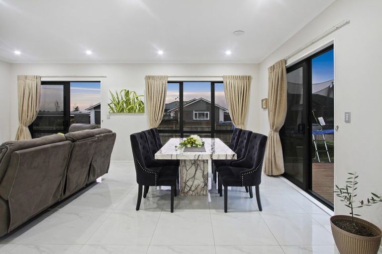 Photo of property in 16 Catherine Mclean Road, Pukekohe, 2120