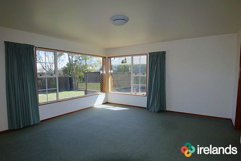 Photo of property in 16 Hewitts Road, Woodend, 7610