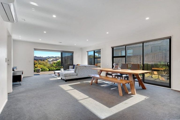 Photo of property in 15 Helenvale Crescent, Pokeno, 2402