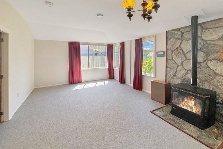 Photo of property in 34 Wakatu Avenue, Moncks Bay, Christchurch, 8081