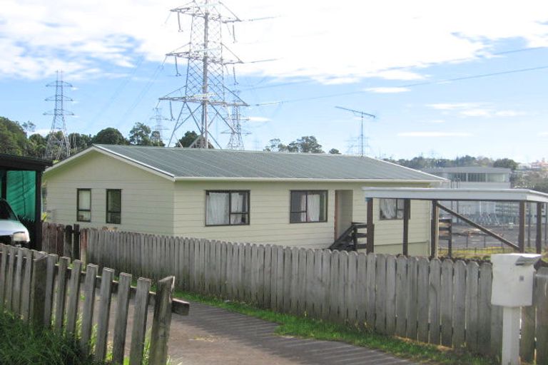 Photo of property in 14 Timandra Place, Massey, Auckland, 0614