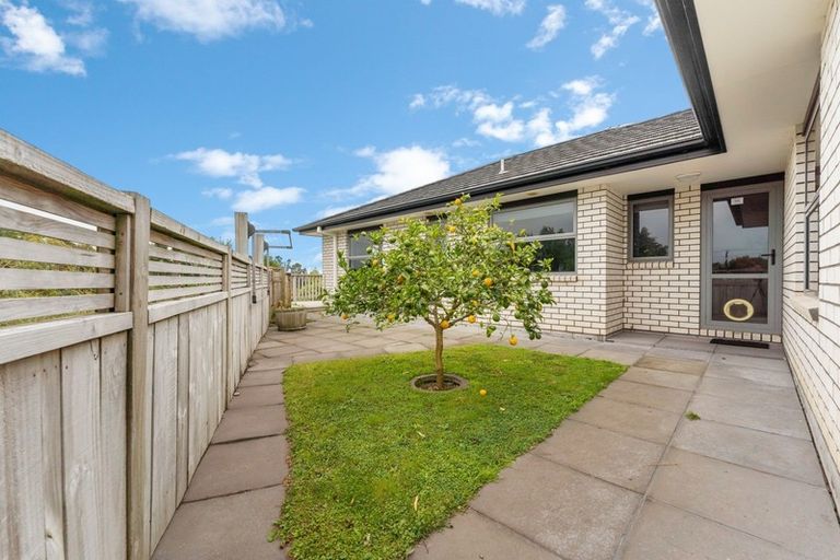 Photo of property in 149b Heta Road, Highlands Park, New Plymouth, 4312