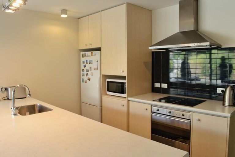 Photo of property in Montreaux Apartments, 3g/164 The Terrace, Wellington Central, Wellington, 6011