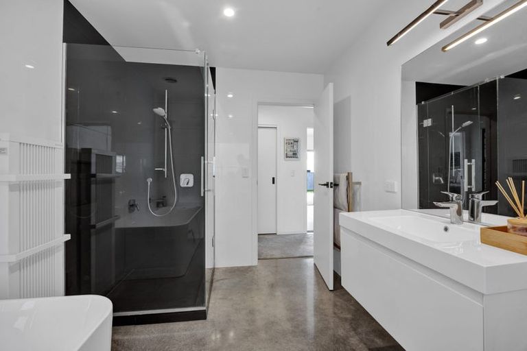 Photo of property in 6 Hawetaone Street, Bell Block, New Plymouth, 4312