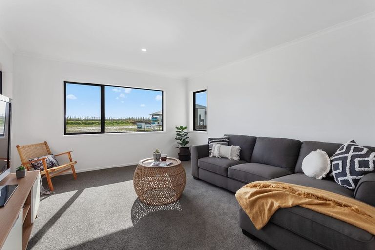 Photo of property in 1 Karearea Drive, Coastlands, Whakatane, 3120