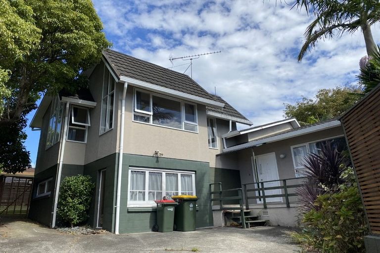 Photo of property in 2/32 Prince Regent Drive, Half Moon Bay, Auckland, 2012