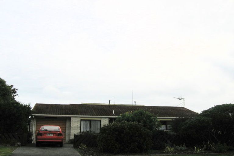 Photo of property in 70a Bluegum Road, Paraparaumu Beach, Paraparaumu, 5032