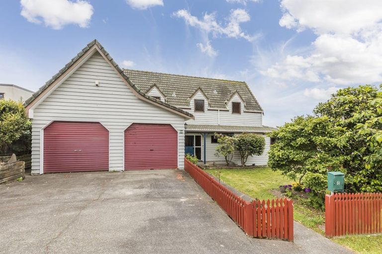 Photo of property in 64 Woodman Drive, Tawa, Wellington, 5028