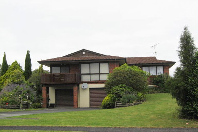Photo of property in 3 Elrita Place, Conifer Grove, Takanini, 2112