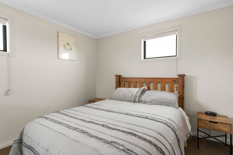 Photo of property in 5 Alpha Close, Wanaka, 9305