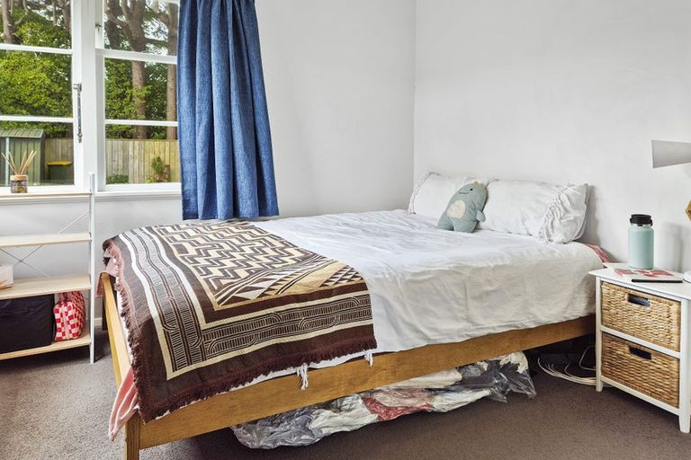 Photo of property in 11 Seddon Street, Naenae, Lower Hutt, 5011