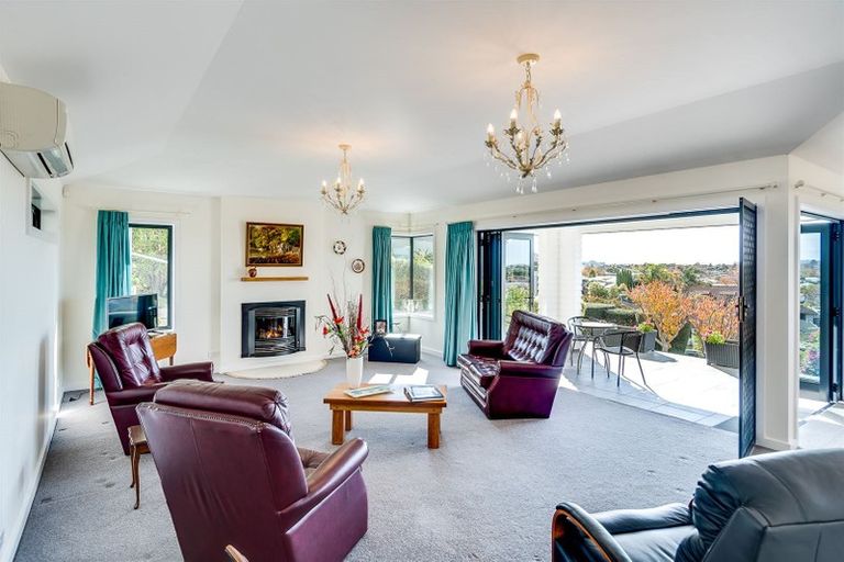 Photo of property in 75 Hetley Crescent, Taradale, Napier, 4112