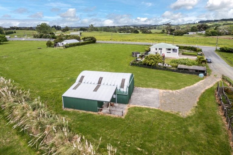 Photo of property in 842 Kahikatea Flat Road, Waitoki, Kaukapakapa, 0871