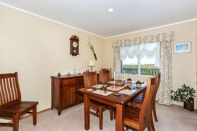 Photo of property in 896a Miranda Road, Pukorokoro / Miranda, Miranda, 2473