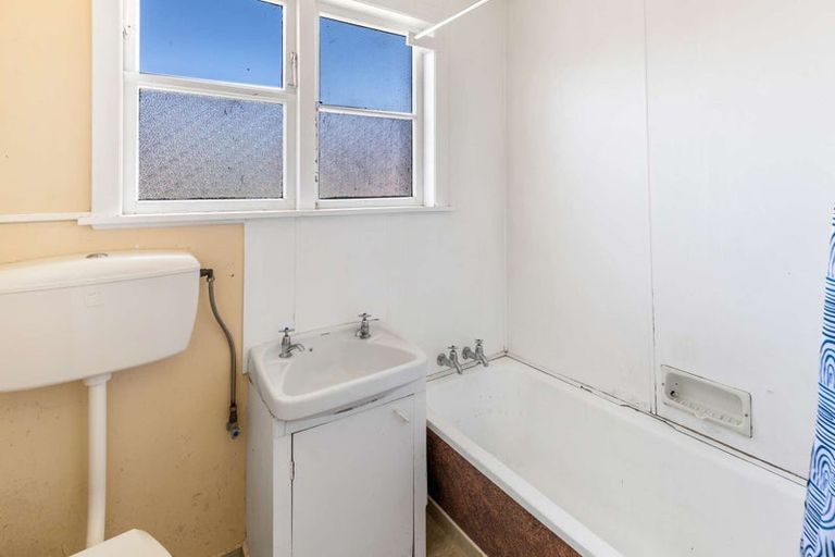 Photo of property in 13 Duigan Street, Gonville, Whanganui, 4501