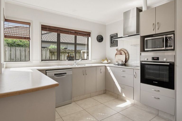 Photo of property in 20 Ohope Place, Papamoa Beach, Papamoa, 3118