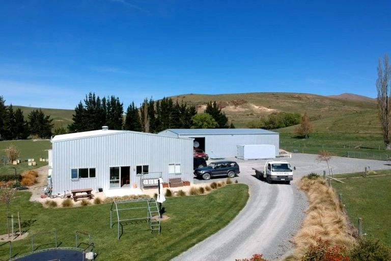 Photo of property in 17 Siegerts Road, Kimbell, Fairlie, 7987