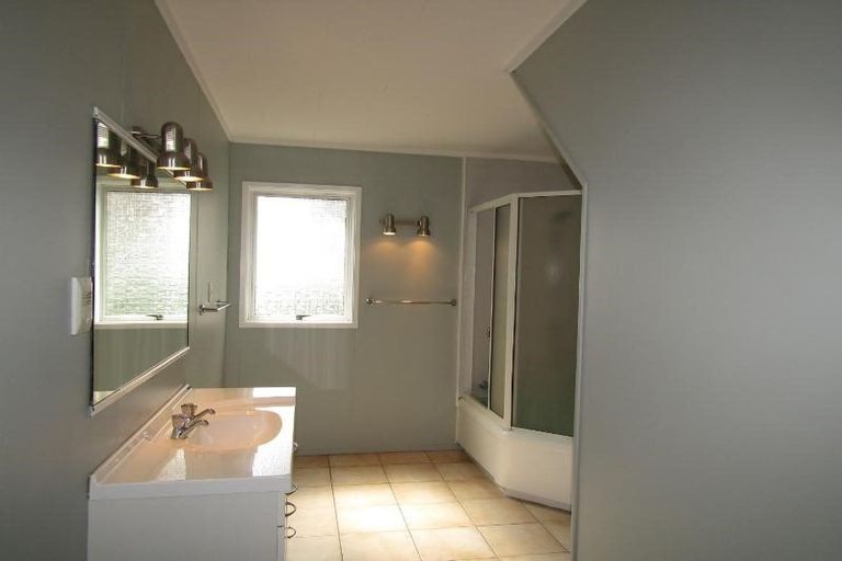 Photo of property in 58 Saint James Street, Richmond Heights, Taupo, 3330