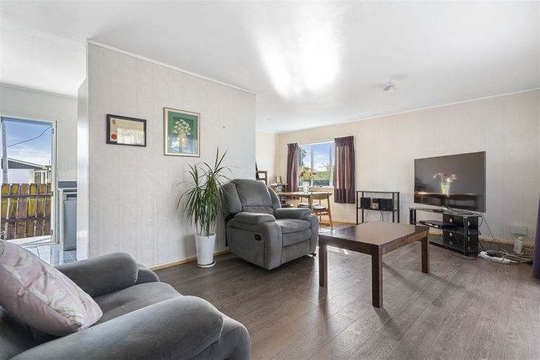 Photo of property in 38a Heathdale Crescent, Papakura, 2110