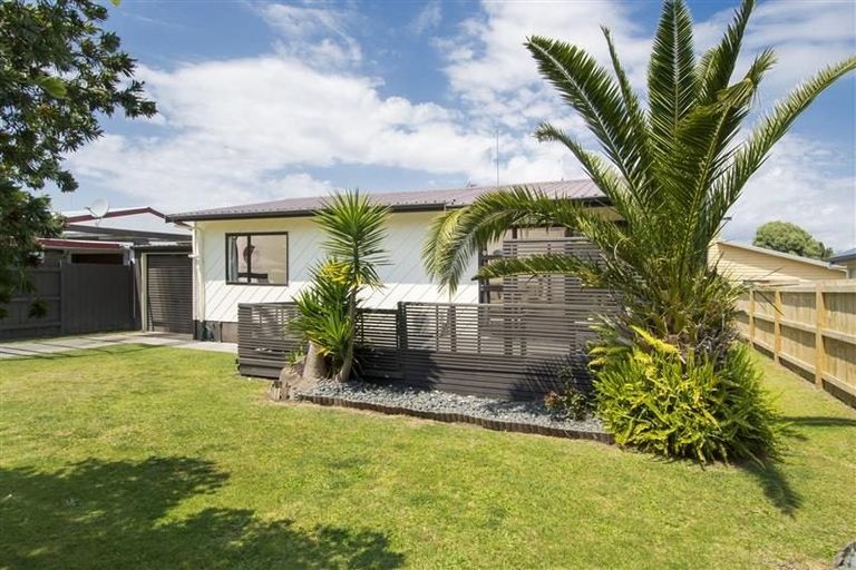 Photo of property in 30b Hartford Avenue, Papamoa Beach, Papamoa, 3118
