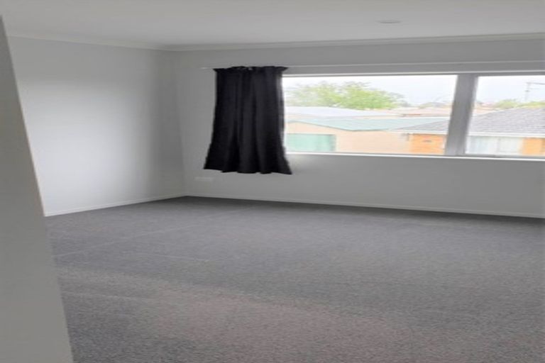 Photo of property in 2/11 Crosher Place, Silverdale, Hamilton, 3216